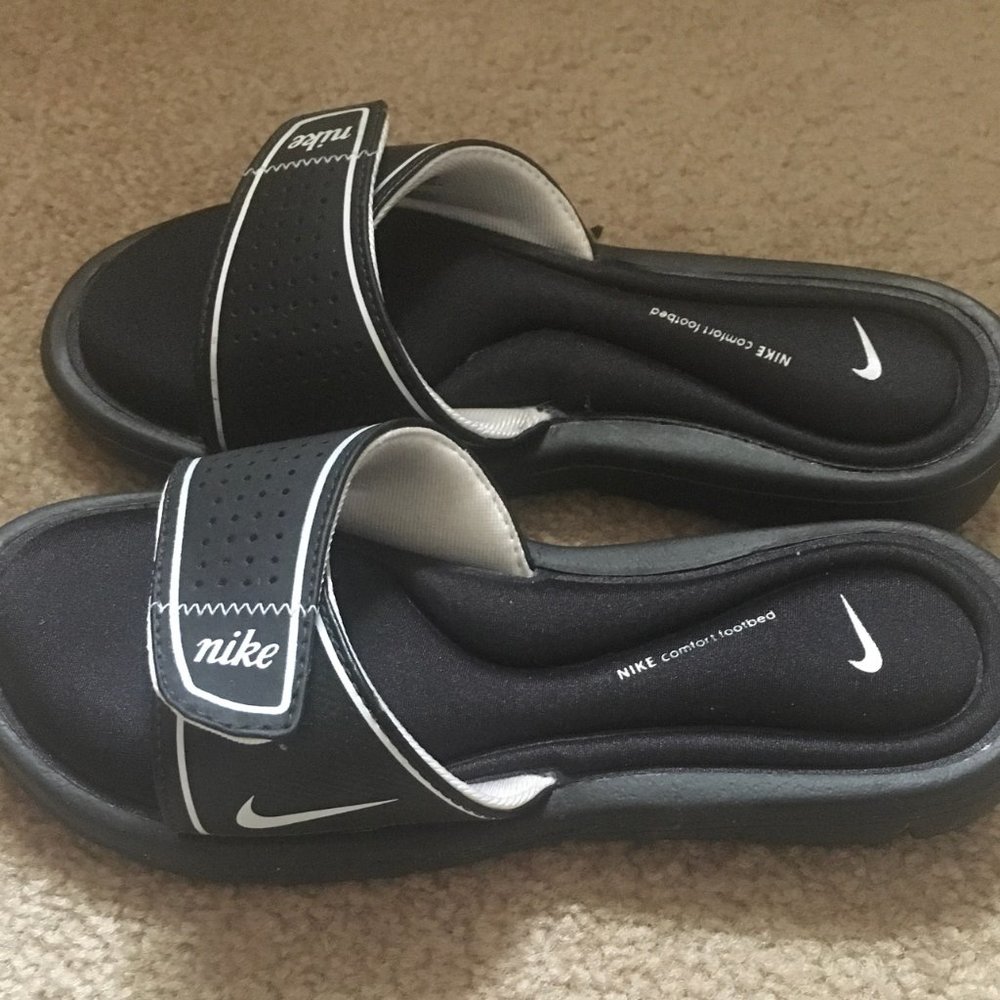 Nike Comfort Footbed Slides Women's Size 6